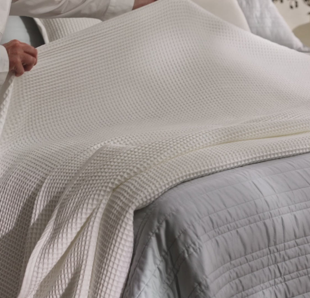Waffle Bed Blanket - BLACK & PURPLE - Kuwait 