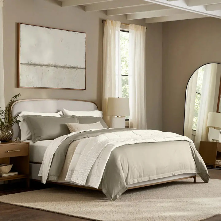 Signature Hemmed - Hotel Bedding Set - King Size - Duvet Cover - Fitted Sheet