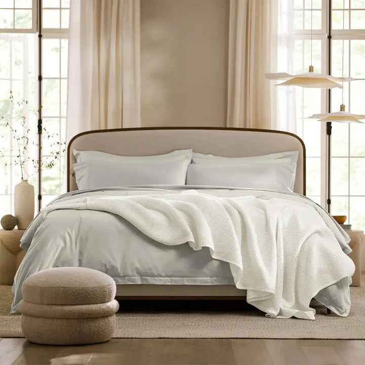Signature Hemmed - Hotel Bedding Set - King Size - Duvet Cover - Fitted Sheet
