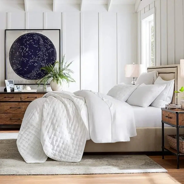 TUFTED™ QUILT - BLACK & PURPLE - Kuwait